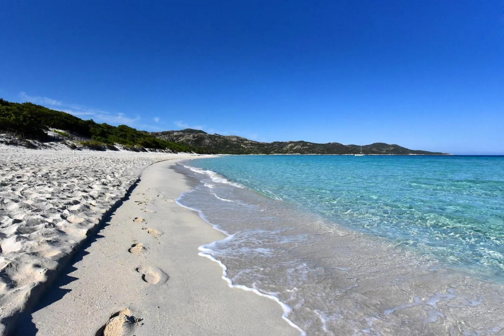 Des plages idylliques bordant notre hôtel à Saint-Florent 