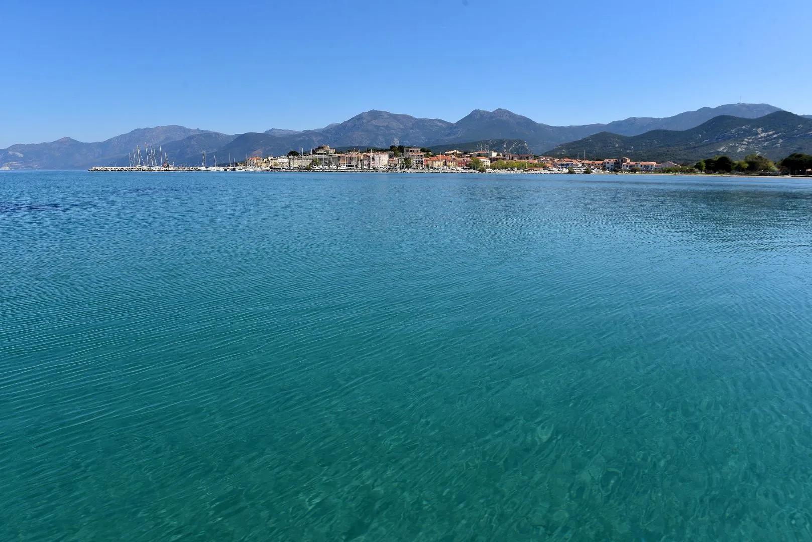 Balade en bateau à partir de notre hôtel 4 étoiles à Saint-Florent